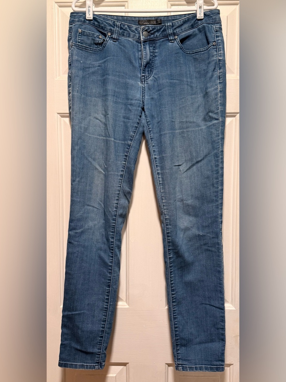 Prana Women’s Skinny Jeans in Medium Blue Wash